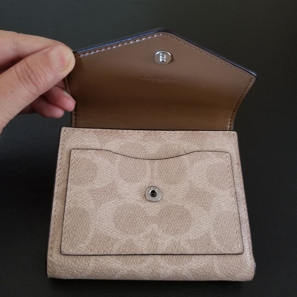 Coach Wallet - Picture 3 of 7
